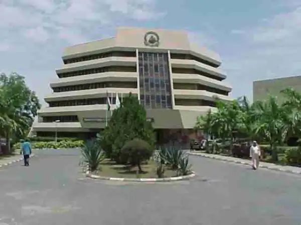 See The Reasons Why Nigerian Students Pay More In Private Universities